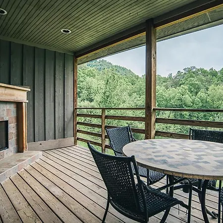 Nantahala Village Bryson City Room photo
